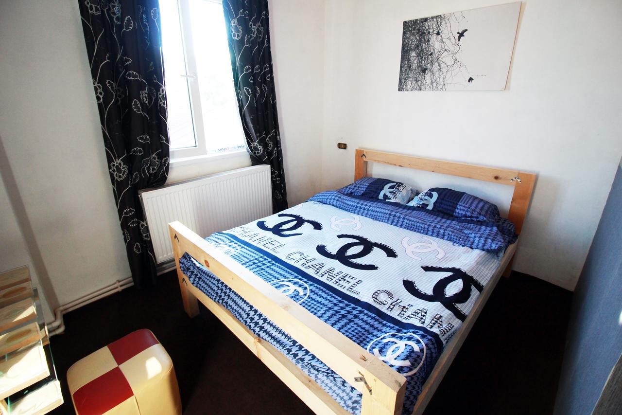 Sheni Hostel Tbilisi Exterior photo